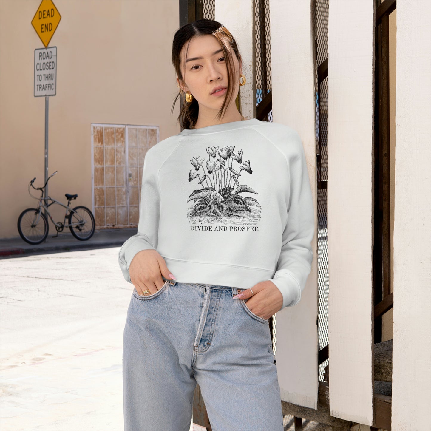 DIVIDE AND PROSPER- Women's Cropped Fleece Pullover