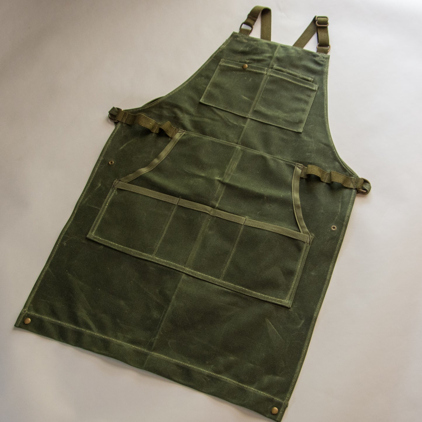 MADE TO ORDER- CRAFTSPERSON APRON- Olive