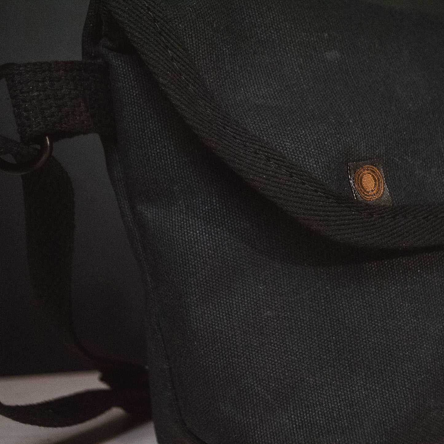 "LACEWING" CROSSBODY BAG- Olive