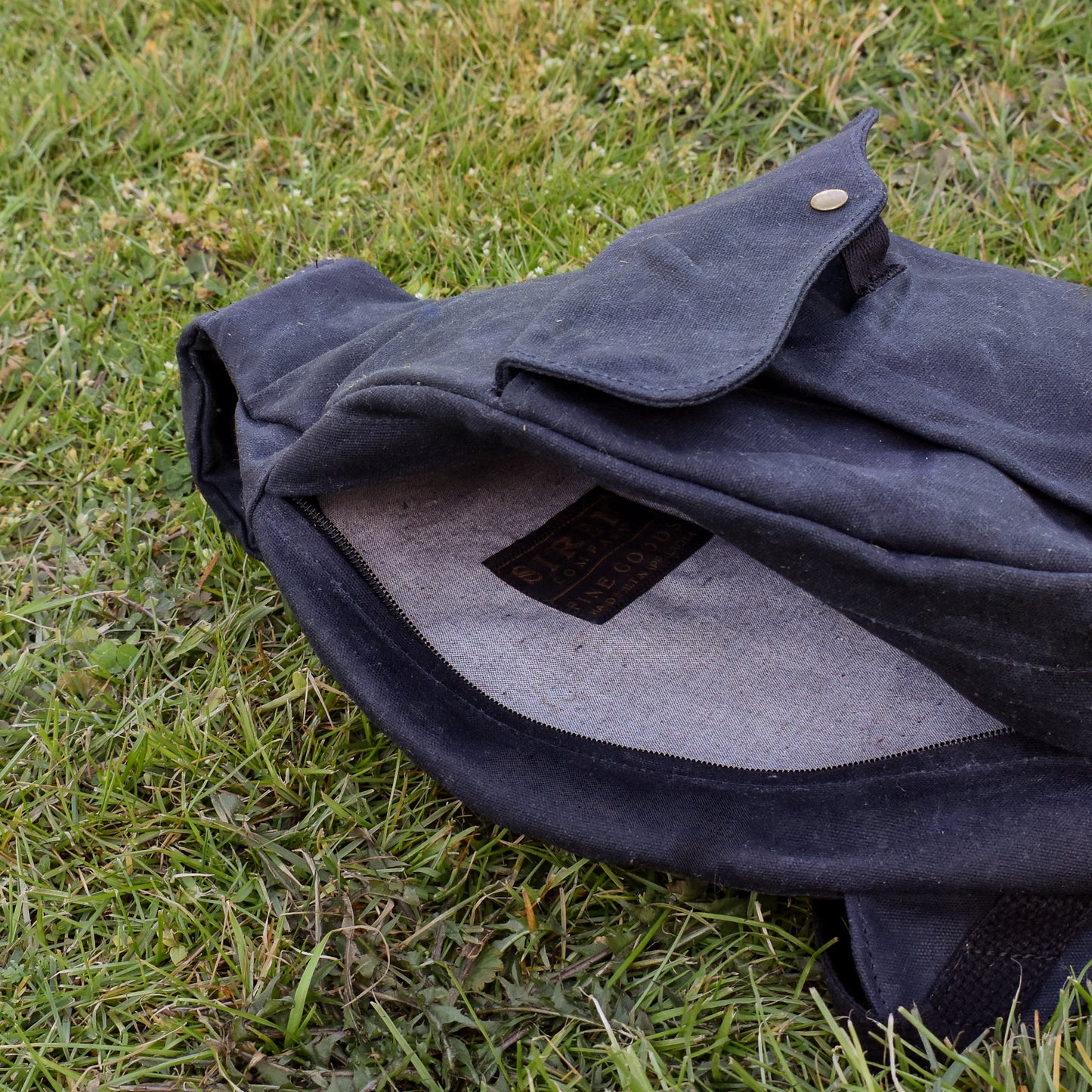 SLING BAG- BLACK