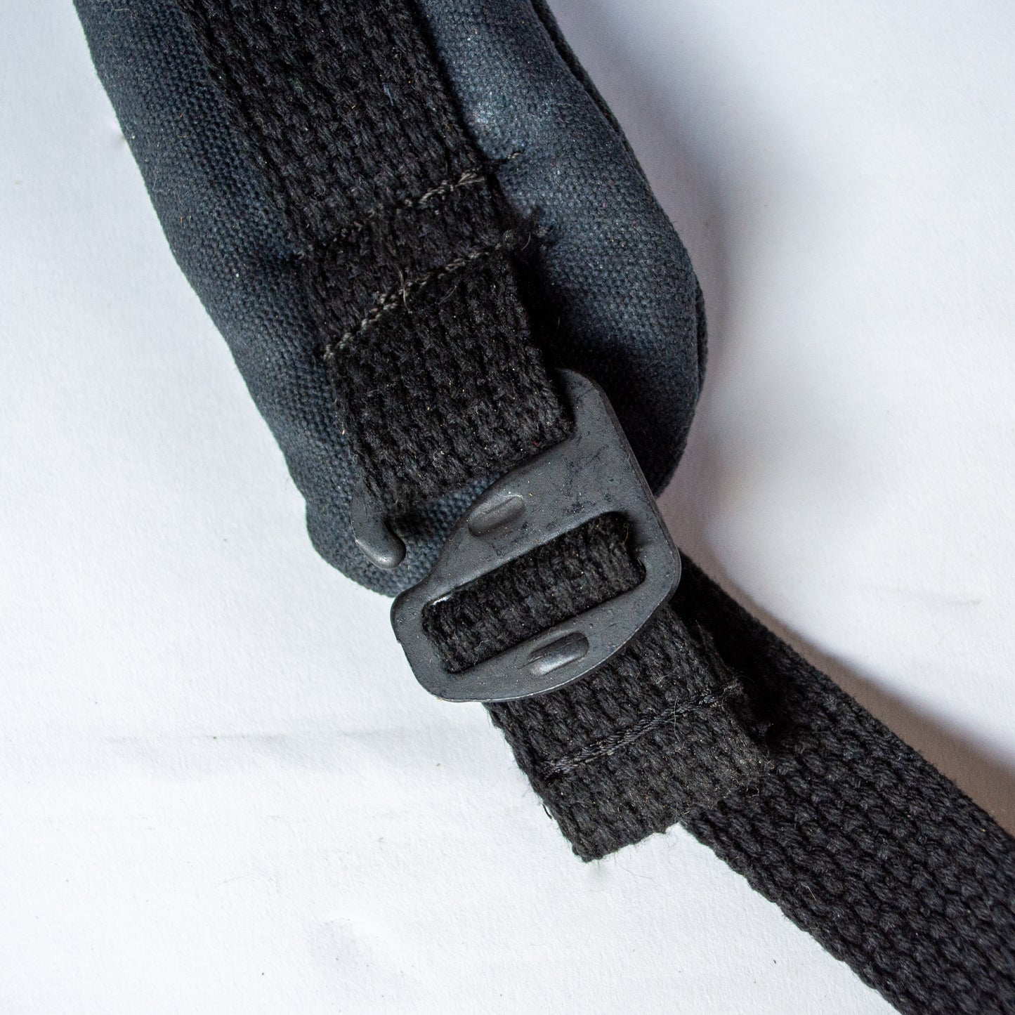 SLING BAG- BLACK