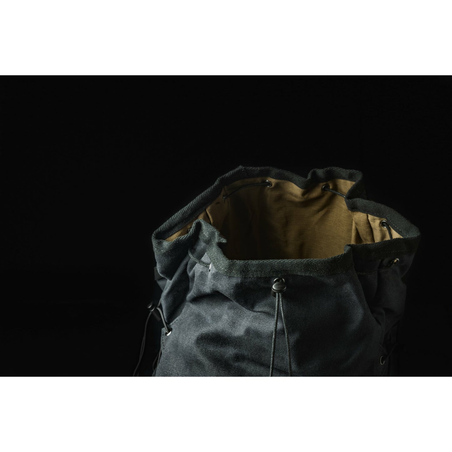 MADE TO ORDER - LEAD OUT- BLACK