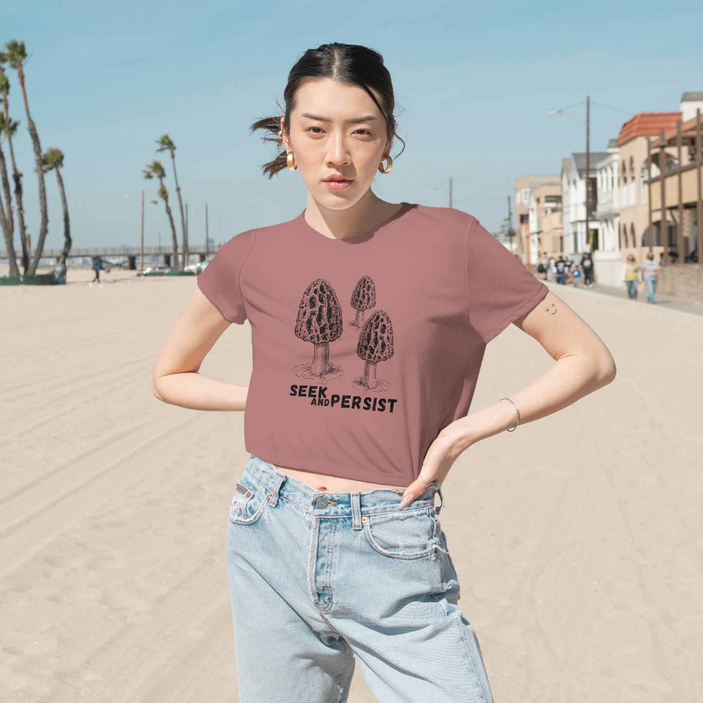 SEEK AND PERSIST-Women's Flowy Cropped Tee